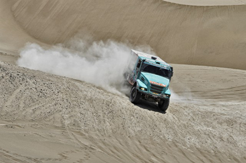 El equipo de Iveco camión sigue líder en el DAKAR