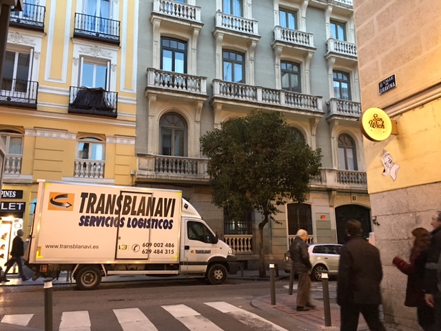 La justicia ha tumbado definitivamente las restricciones a los vehículos de reparto de mercancías en el centro de Madrid como consecuencia de las restricciones navideñas impuestas por el Ayuntamiento.