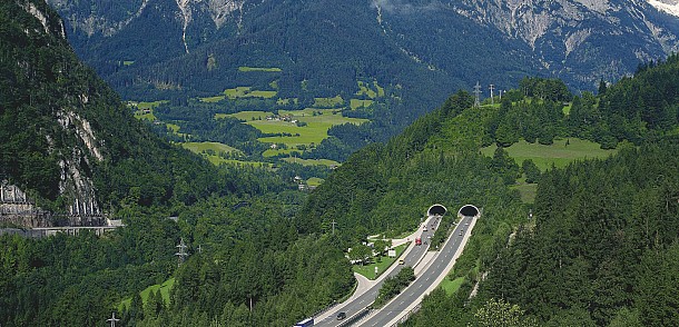 Acabamos de conocer nuevas restricciones para camiones pesados en El Tirol (Austria).