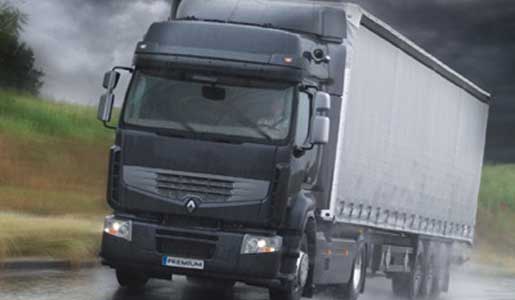 Los vehículos VO de Renault Trucks ahora con seguro del RACE