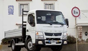 Mercedes Benz distribuye los camiones Fuso en España