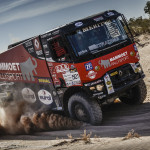 El equipo de rally de Renault segundo en el rally de Libia
