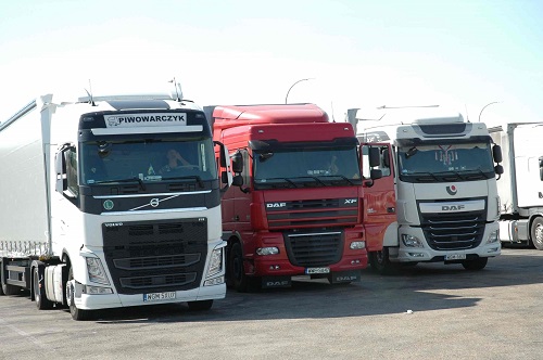 Las empresas deslocalizadas ya copan el 50% del transporte internacional español.