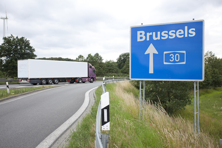 Bélgica exige registro sanitario a los conductores que vayan a permanecer más de 48 horas en su país.