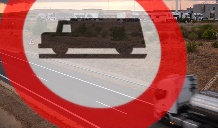 La DGT mantiene restricciones a la circulación de camiones por eventos que se han suspendido o cancelado.