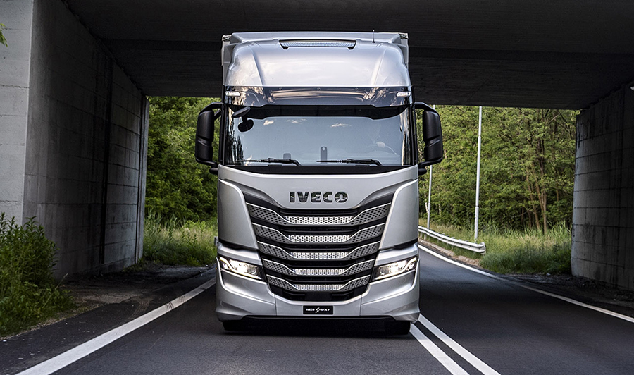 Iveco ha renovado el S-Way con nuevos motores y conectividad