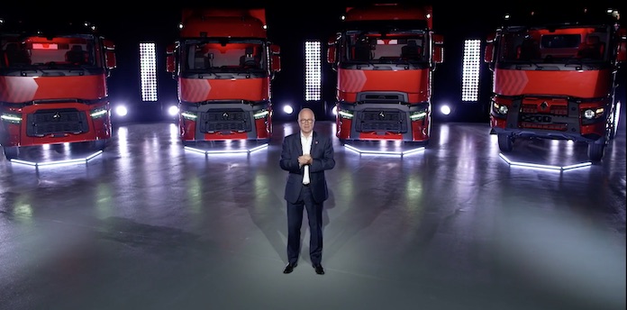 Bruno Blin, presidente de Renault Trucks presenta la Evolución delas gamas TCK 2021 del fabricante francés.