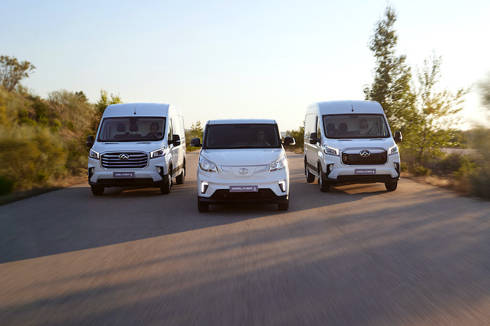 Gama Maxus disponible en España que incluye dos furgones eléctricos y un diésel.