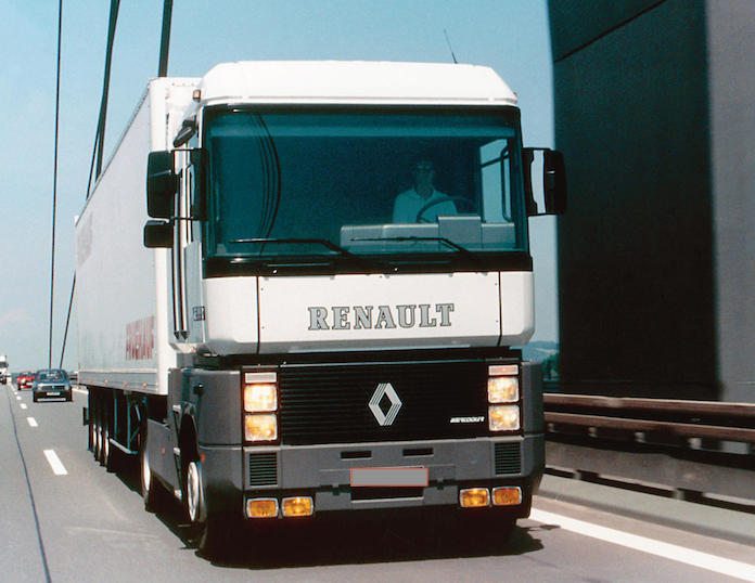 Magnum de más de ocho años de Renault Trucks.