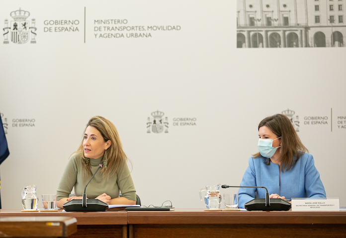 Raquel Sánchez y maría José Rallo en la reunión del 16 de marzo con el Comité nacional.