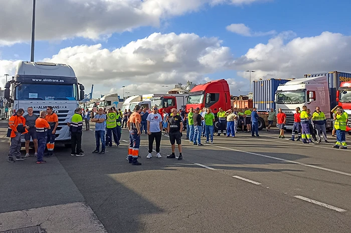 Manifestación protesta camioneros canarias